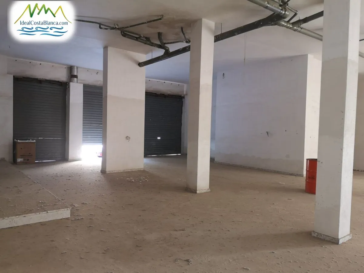 Local Comercial en Villajoyosa - Main