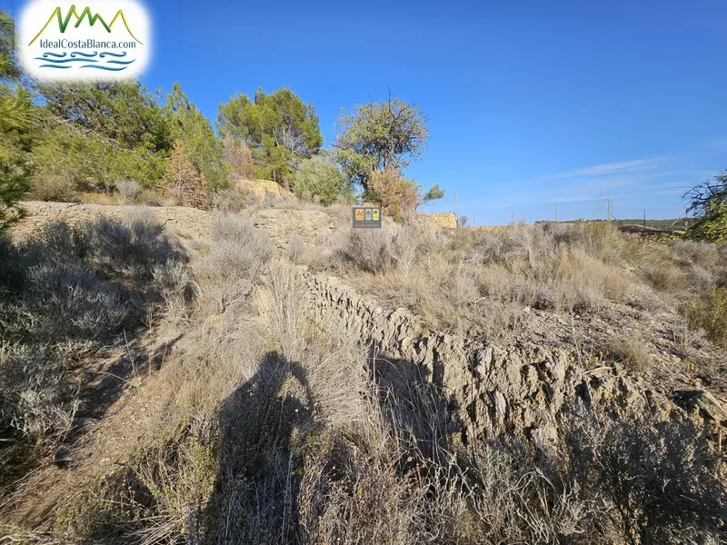 Parcela en La Nucía - 2