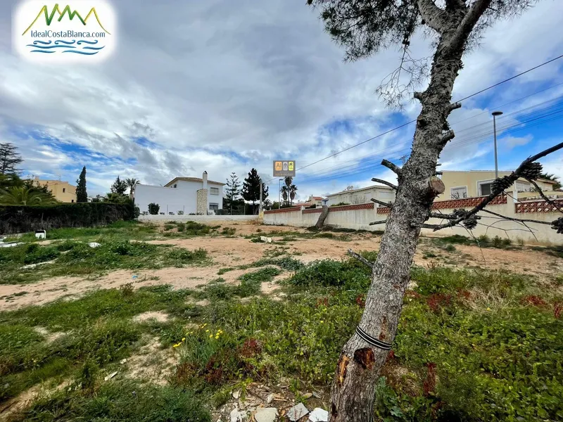 Parcela en La Nucía - 2