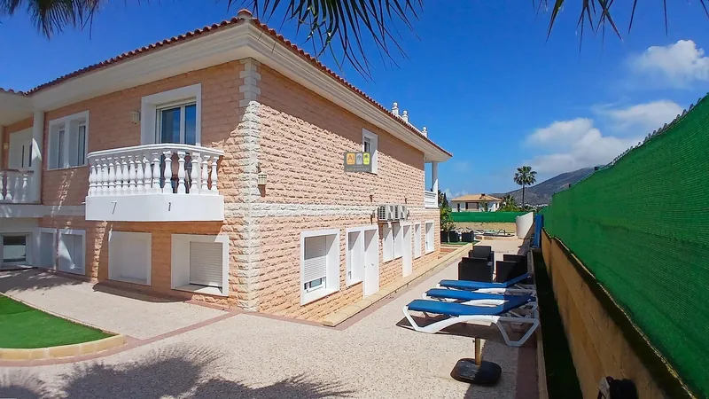 Chalet en l'Alfas del Pi - 38