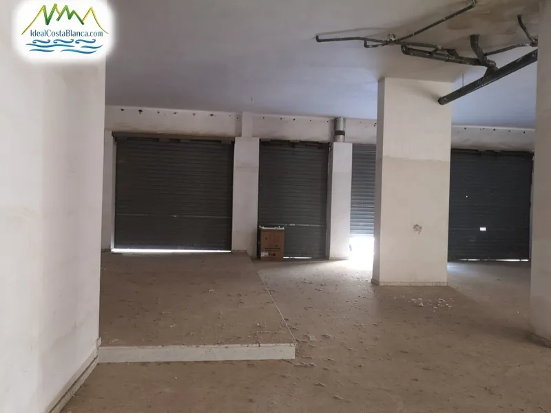 Local Comercial en Villajoyosa - 2