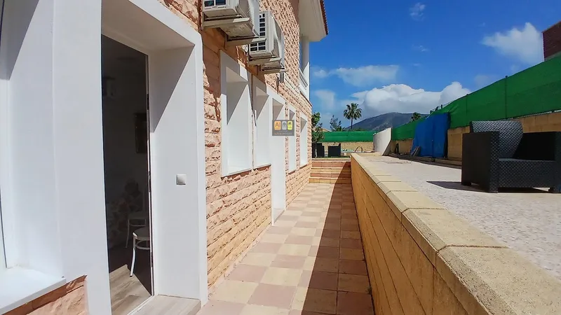 Chalet en l'Alfas del Pi - 39