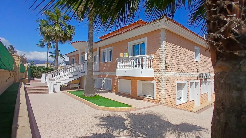 Chalet en l'Alfas del Pi - 6