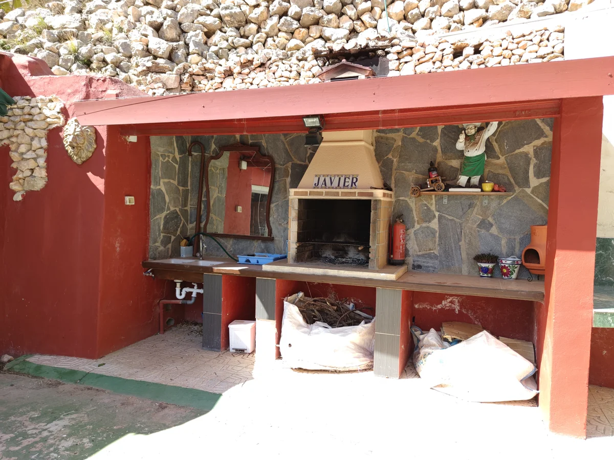 Chalet Con Piscina En Venta En Confrides - 61