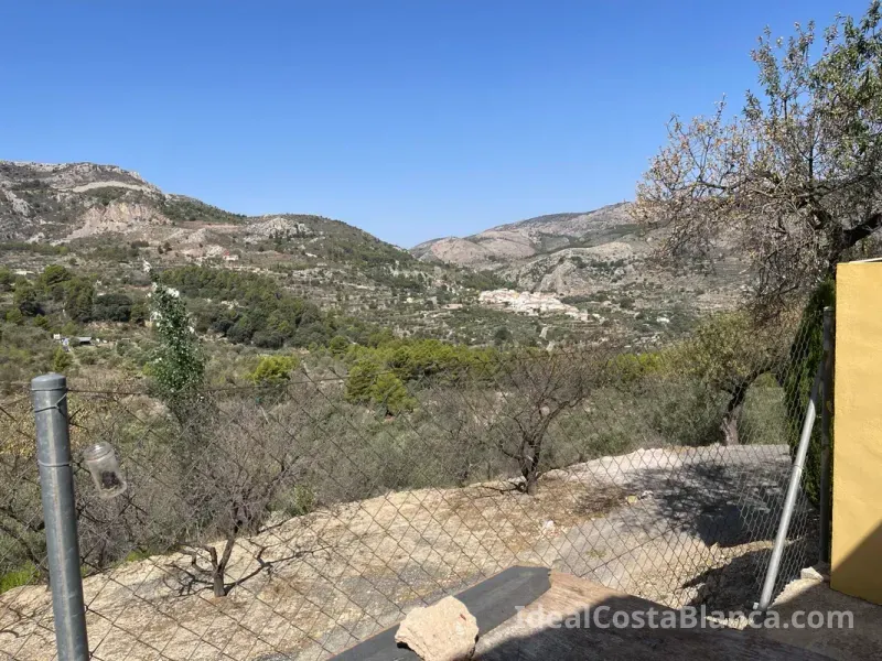 Finca con 3 edificaciones independientes – Confrides - 53