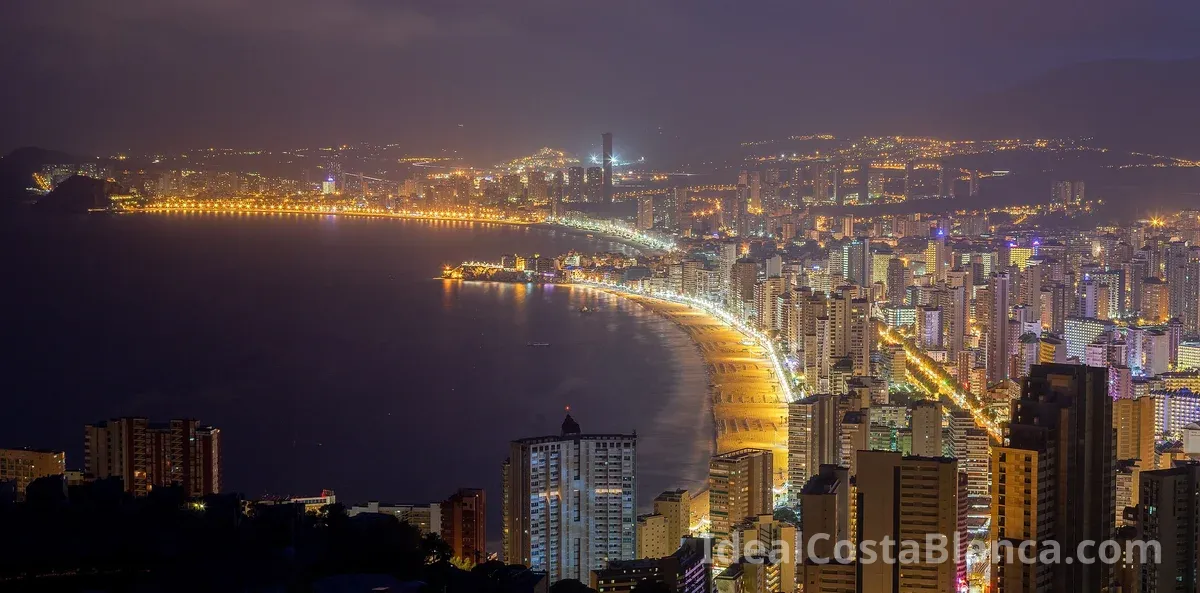 Benidorm: Su Puerta de Oro a la Calidad de Vida y la Inversión Inmobiliaria en la Costa Blanca