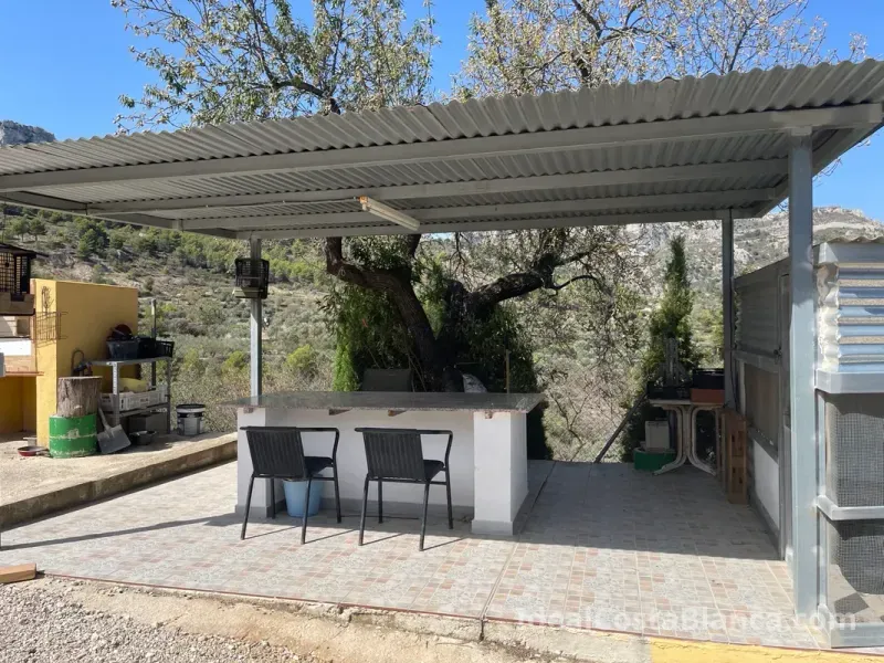 Finca con 3 edificaciones independientes – Confrides - 4