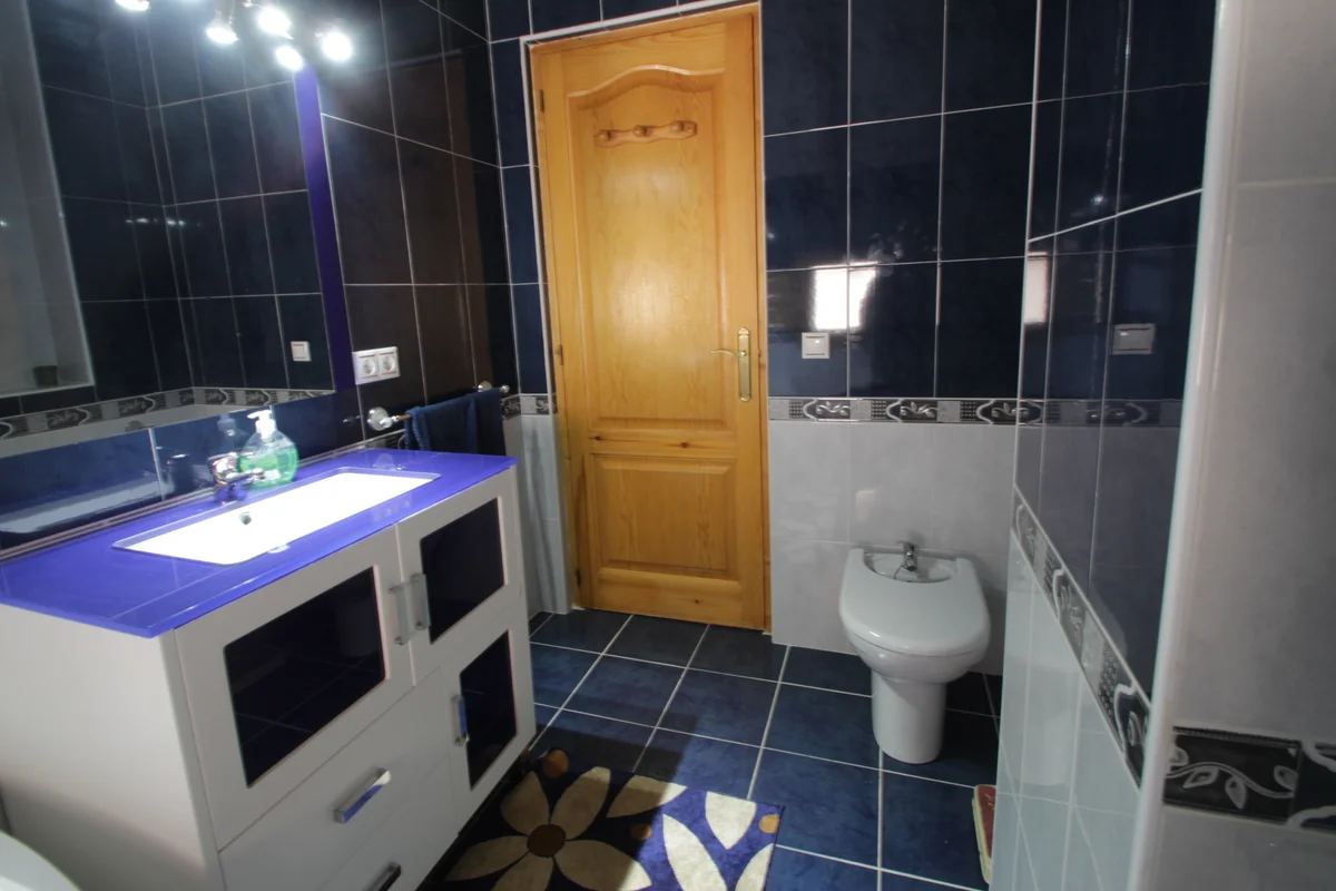 Chalet Con Piscina En Venta En Confrides - 48