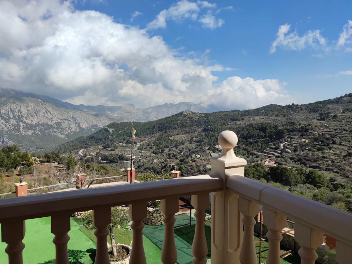 Chalet Con Piscina En Venta En Confrides - 59
