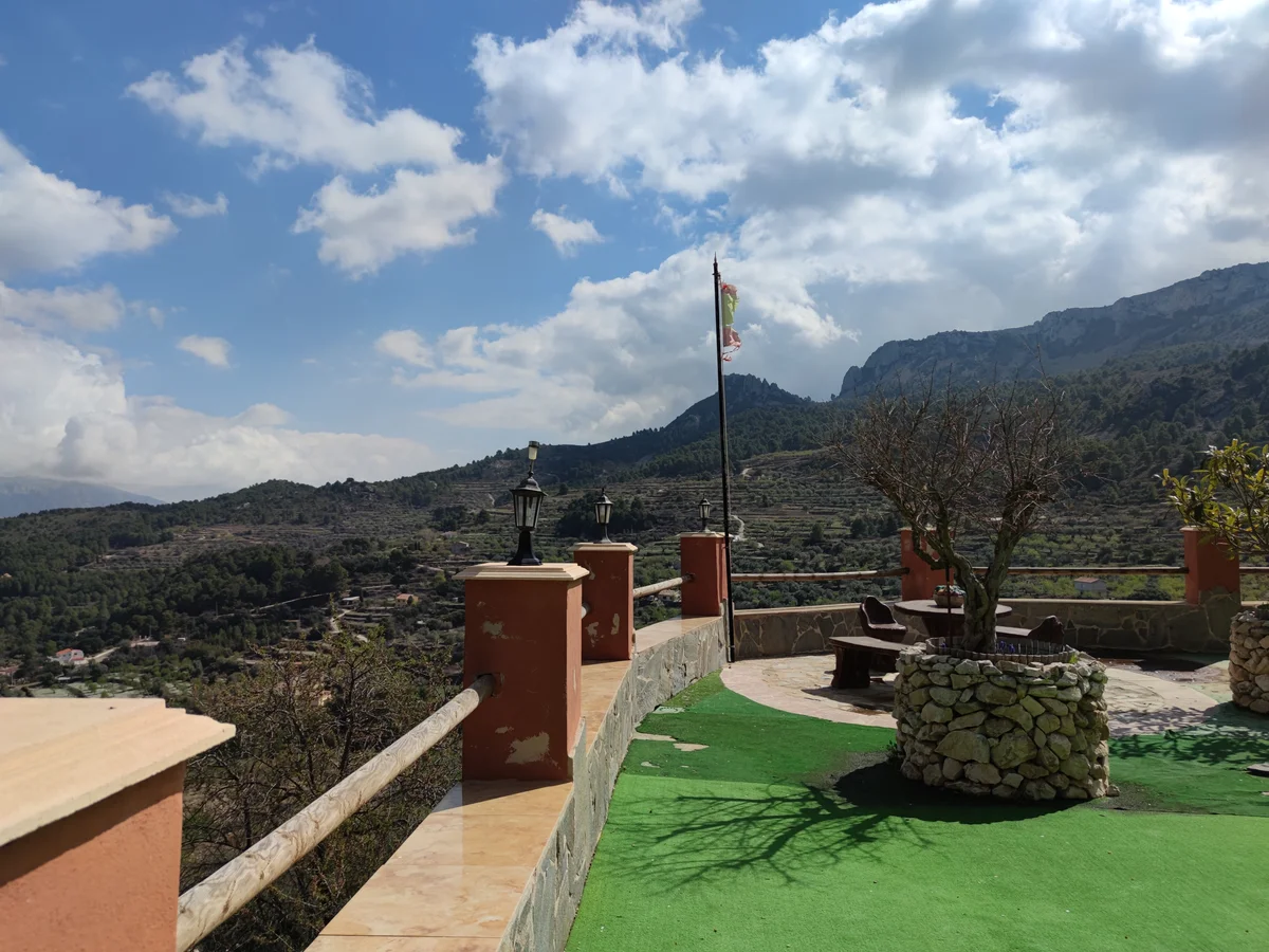 Chalet Con Piscina En Venta En Confrides - 53