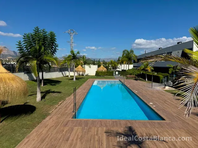 Chalet Adosado de Lujo en Venta – El Albir - 1