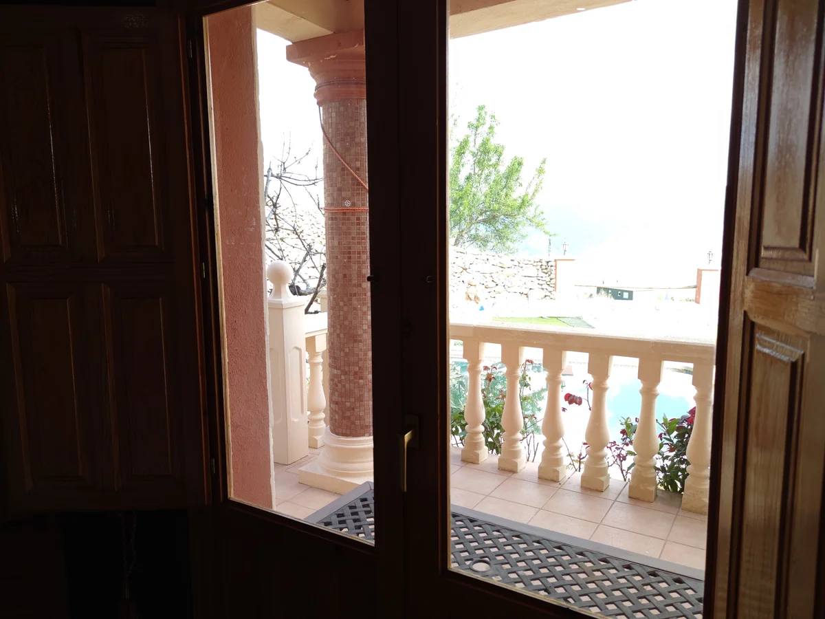 Chalet Con Piscina En Venta En Confrides - 51