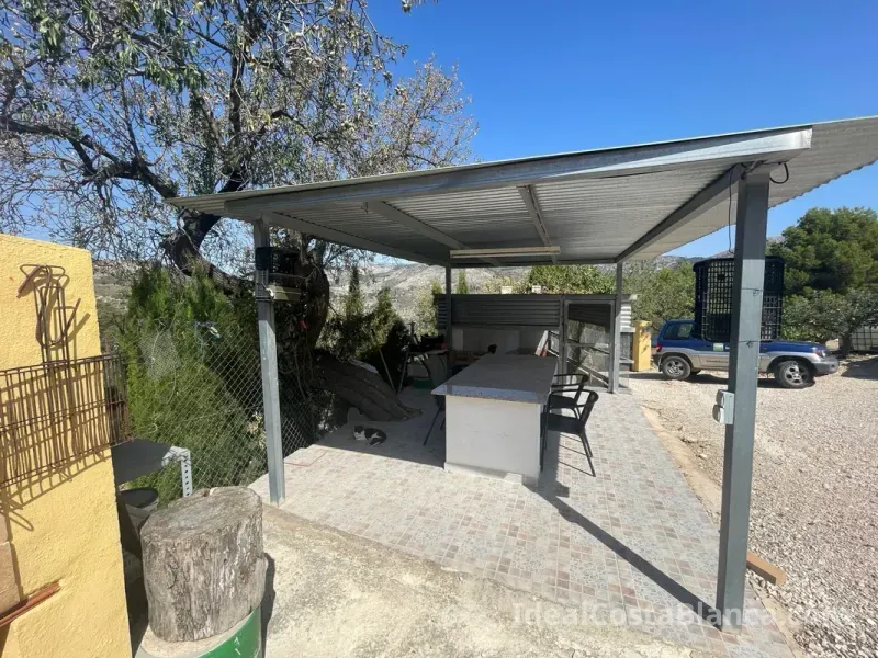 Finca con 3 edificaciones independientes – Confrides - 5