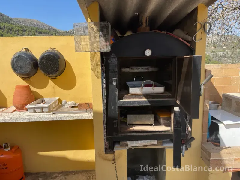 Finca con 3 edificaciones independientes – Confrides - 8