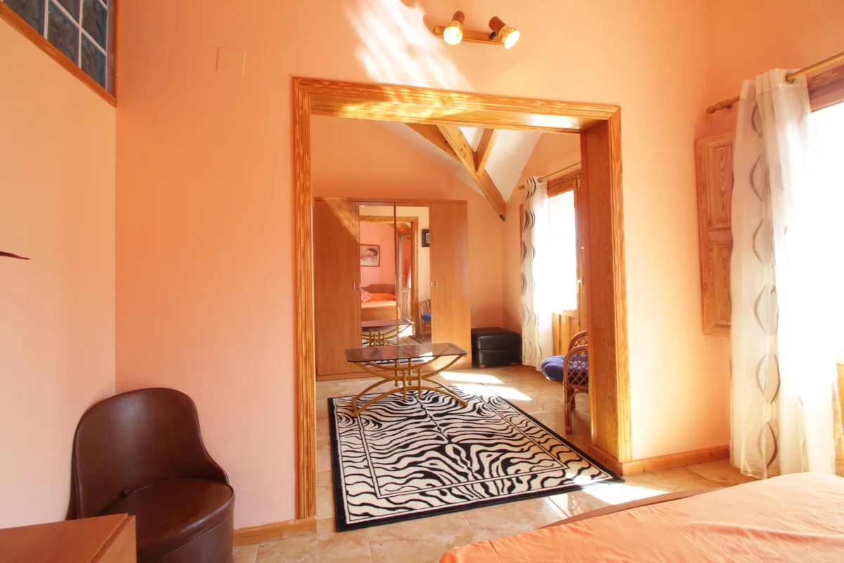 Chalet Con Piscina En Venta En Confrides - 42
