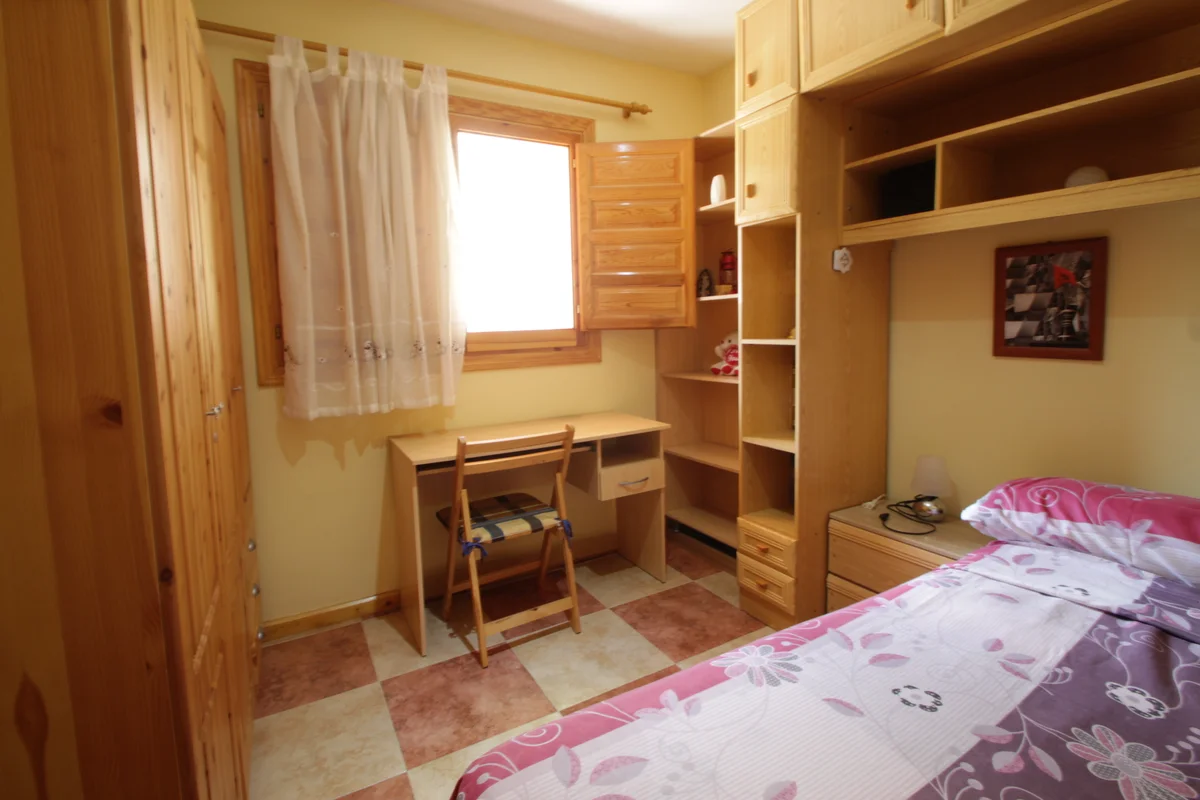 Chalet Con Piscina En Venta En Confrides - 29