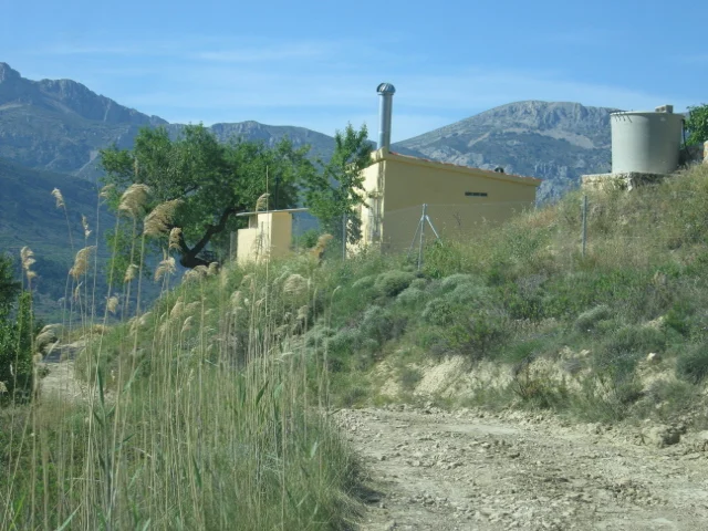 Finca con 3 edificaciones independientes – Confrides - 59