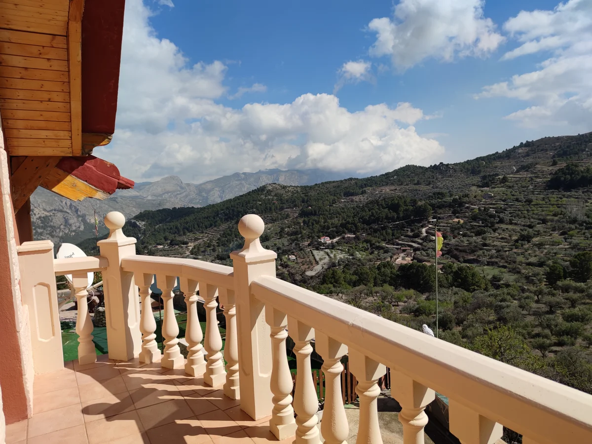 Chalet Con Piscina En Venta En Confrides - 58