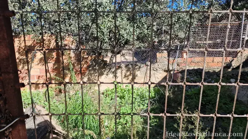 Terreno con construcción a reformar en Confrides - 19