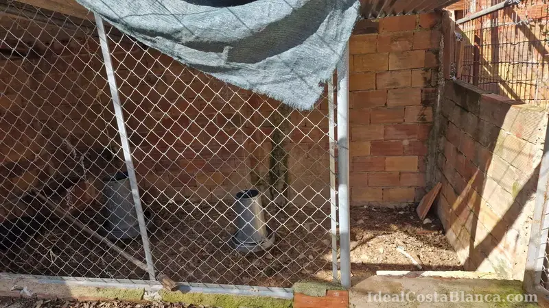 Terreno con construcción a reformar en Confrides - 18