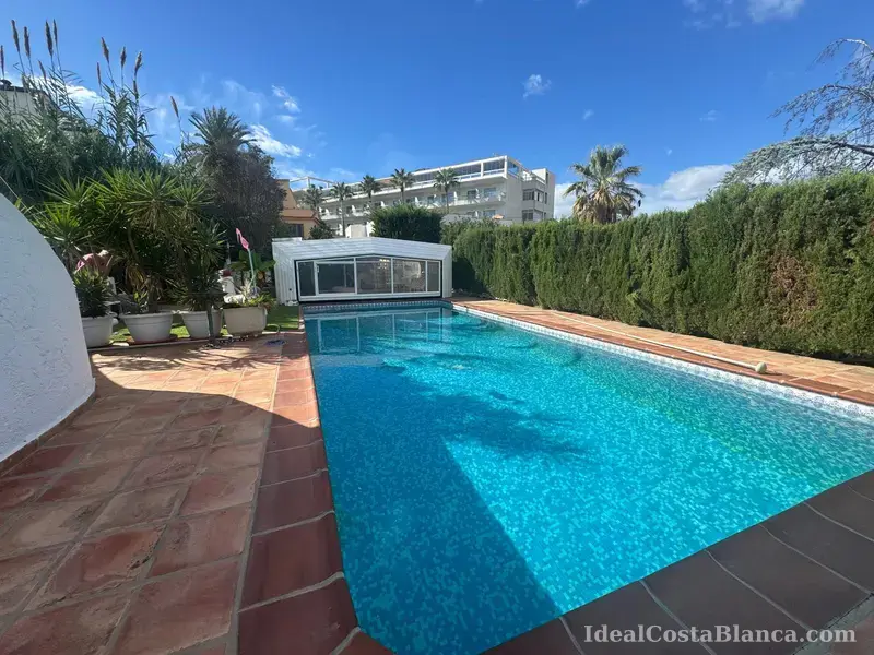  Chalet Independiente en venta en El Albir, Alicante (CENTRO) - 2