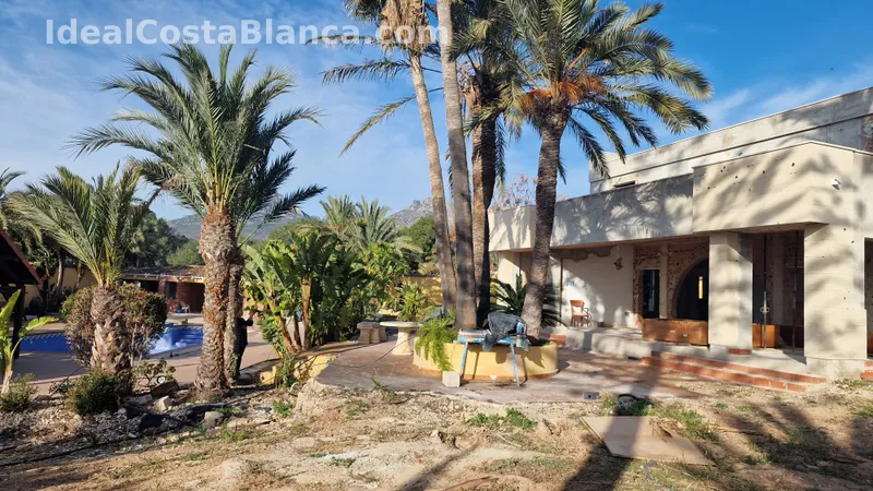 Villa Mediterránea con muchas posibilidades en Alfaz del Pi (El Cautivador) - 12