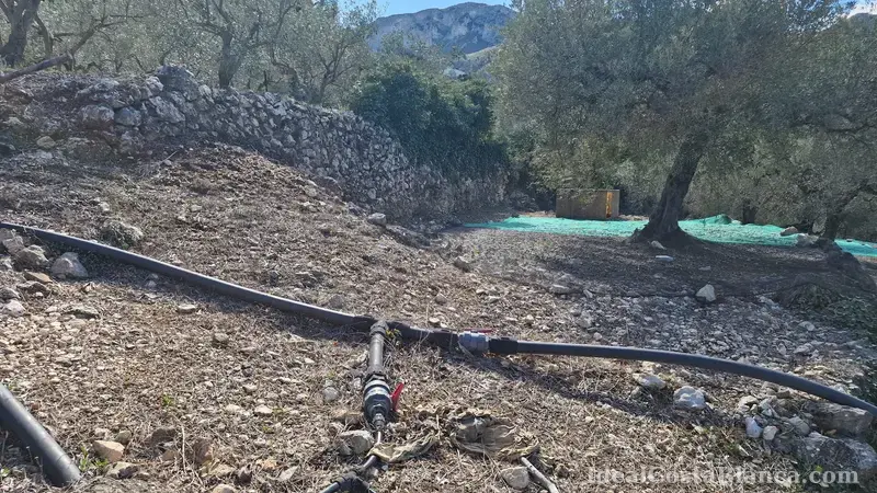 Terreno con construcción a reformar en Confrides - 30