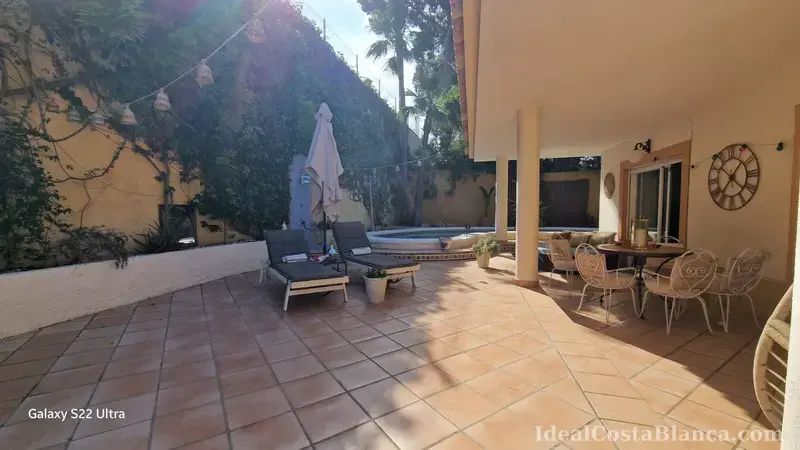 Chalet con piscina privada a la venta. - 6