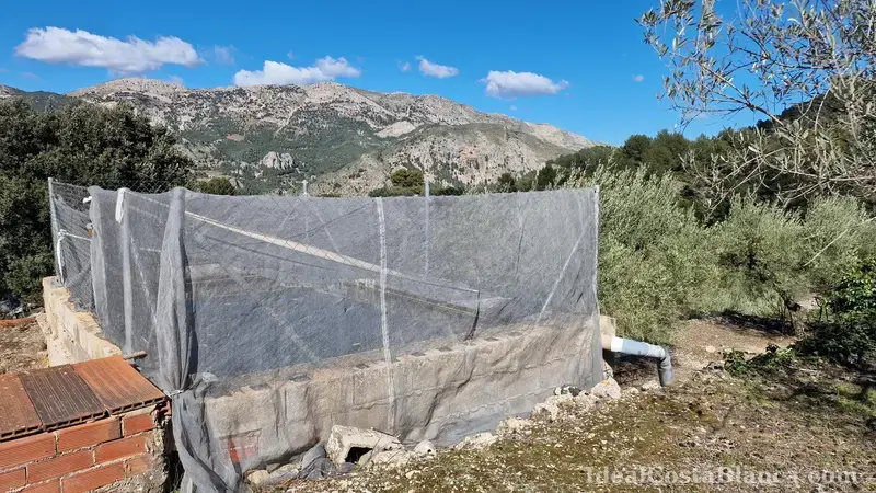 Terreno con construcción a reformar en Confrides - 27