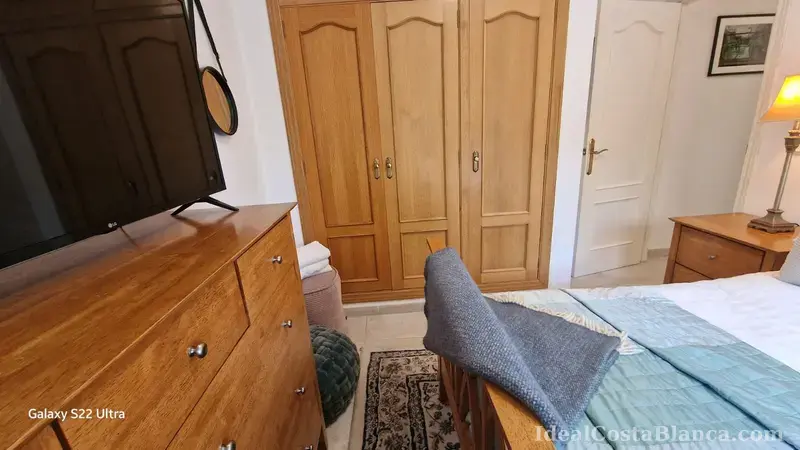 Chalet con piscina privada a la venta. - 40