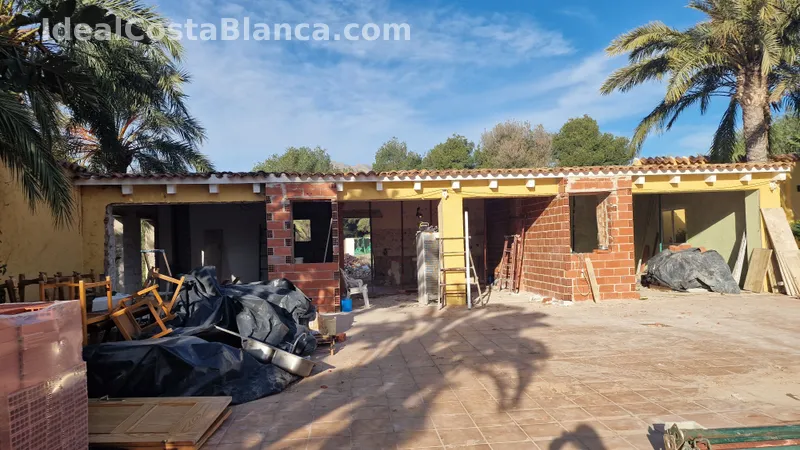 Villa Mediterránea con muchas posibilidades en Alfaz del Pi (El Cautivador) - 10