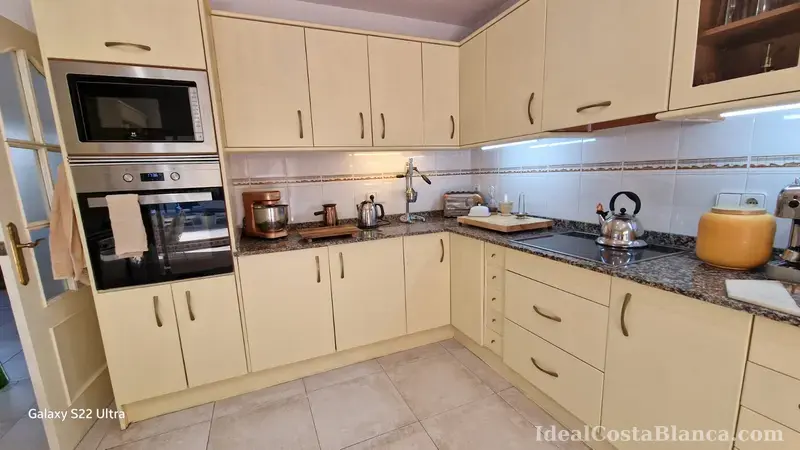 Chalet con piscina privada a la venta. - 20