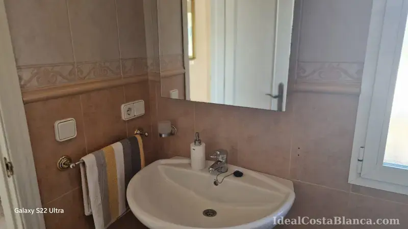 Chalet con piscina privada a la venta. - 29