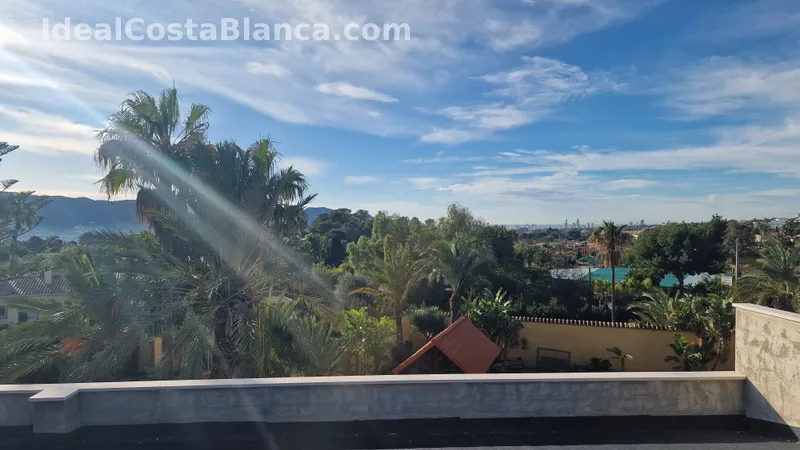 Villa Mediterránea con muchas posibilidades en Alfaz del Pi (El Cautivador) - 14